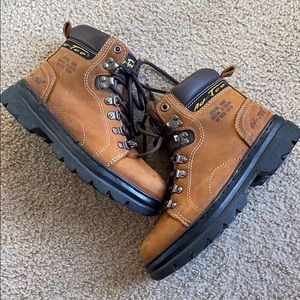 Steel toe work boots